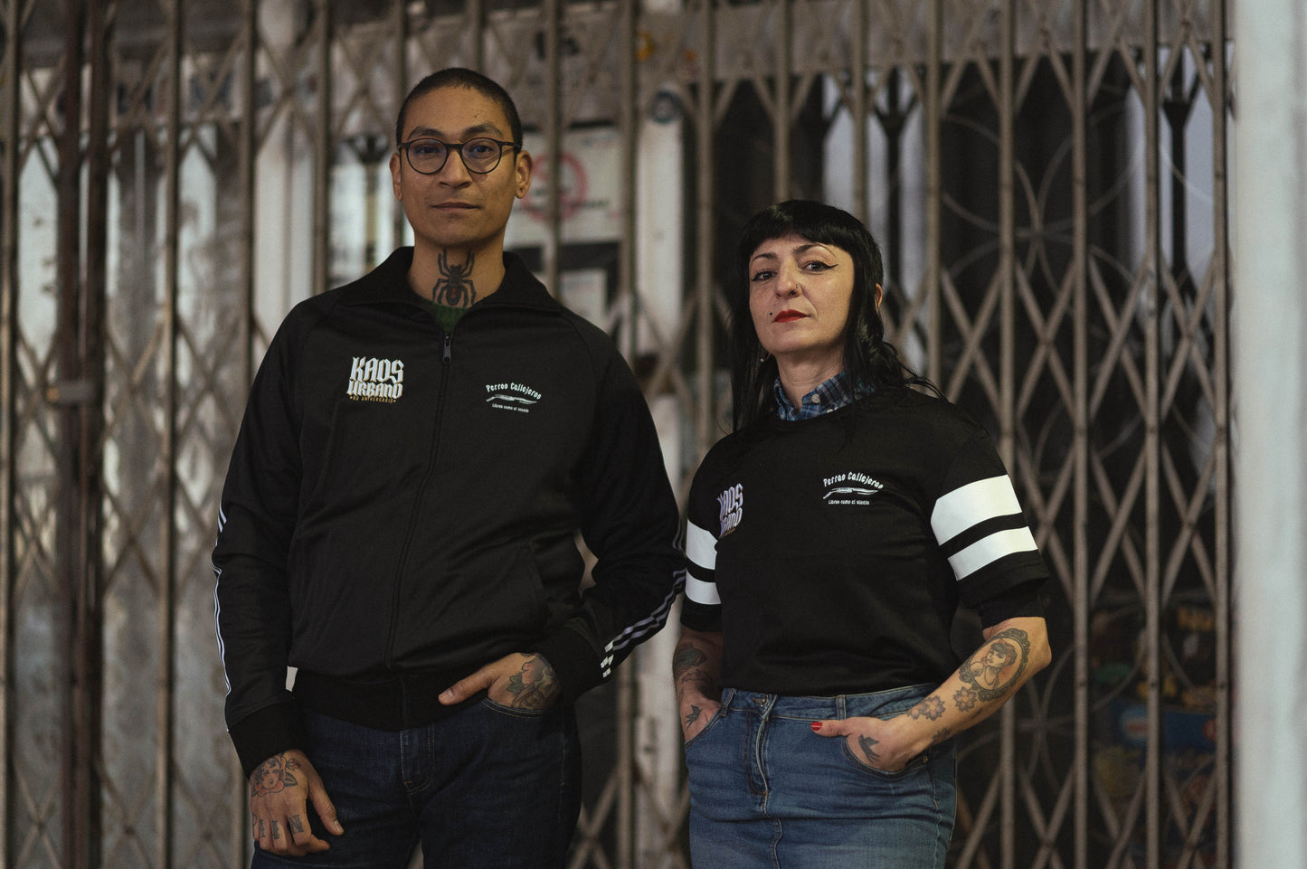 TRACKTOP KAOS URBANO X PERROS CALLEJEROS