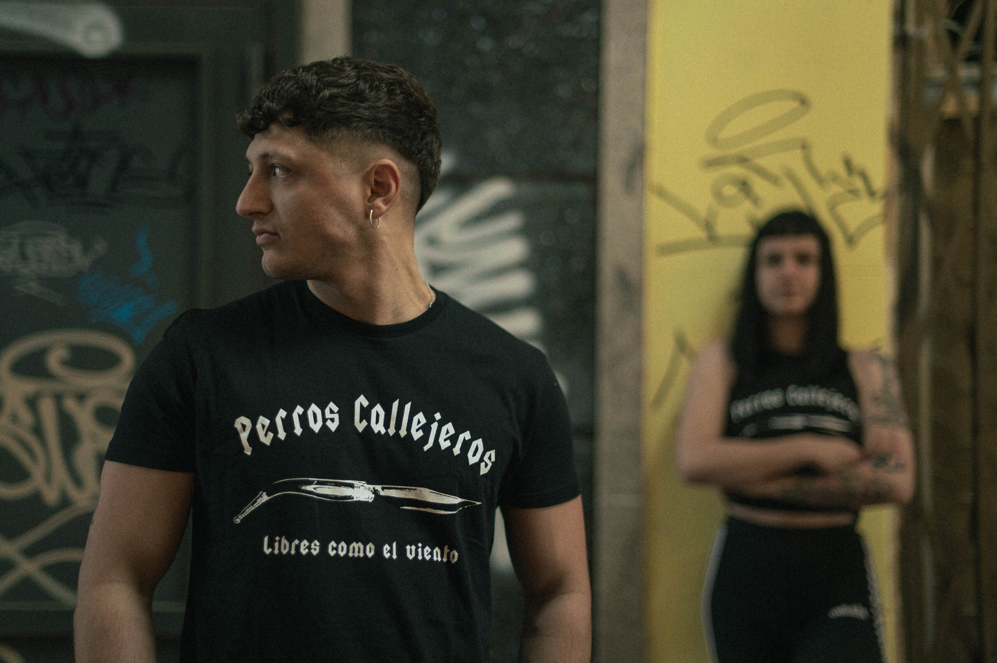 Camiseta Perros Callejeros Clásica