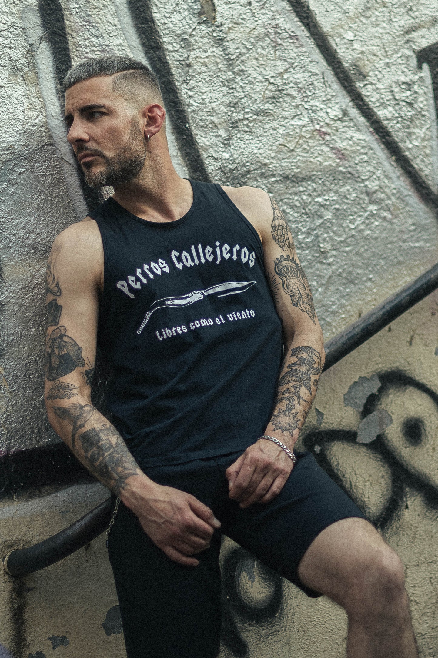CAMISETA CLÁSICA TIRANTES