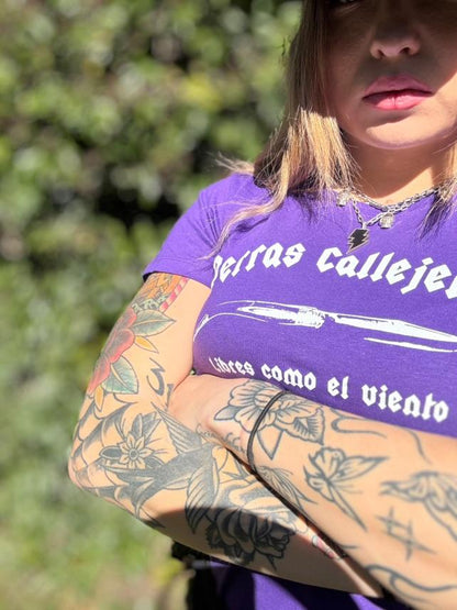Camiseta morada Perras Callejeras
