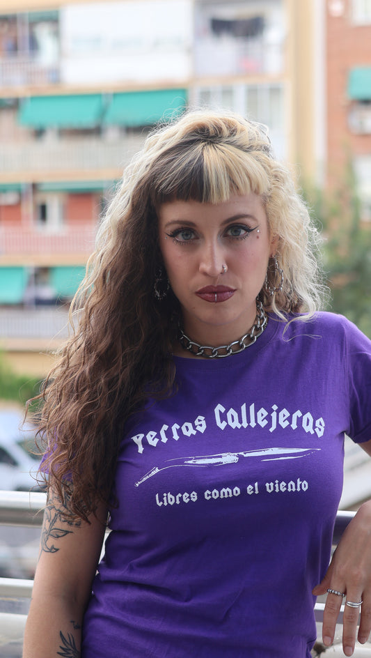 Camiseta morada Perras Callejeras