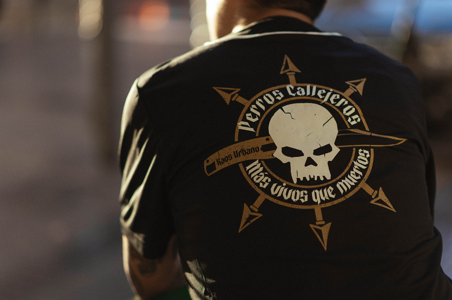 CAMISA BEISBOL KAOS URBANO X PERROS CALLEJEROS