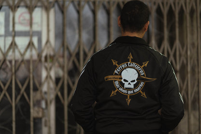 TRACKTOP KAOS URBANO X PERROS CALLEJEROS