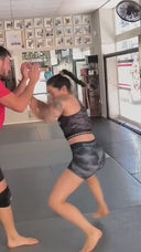 Top deportivo Fght Grrrl