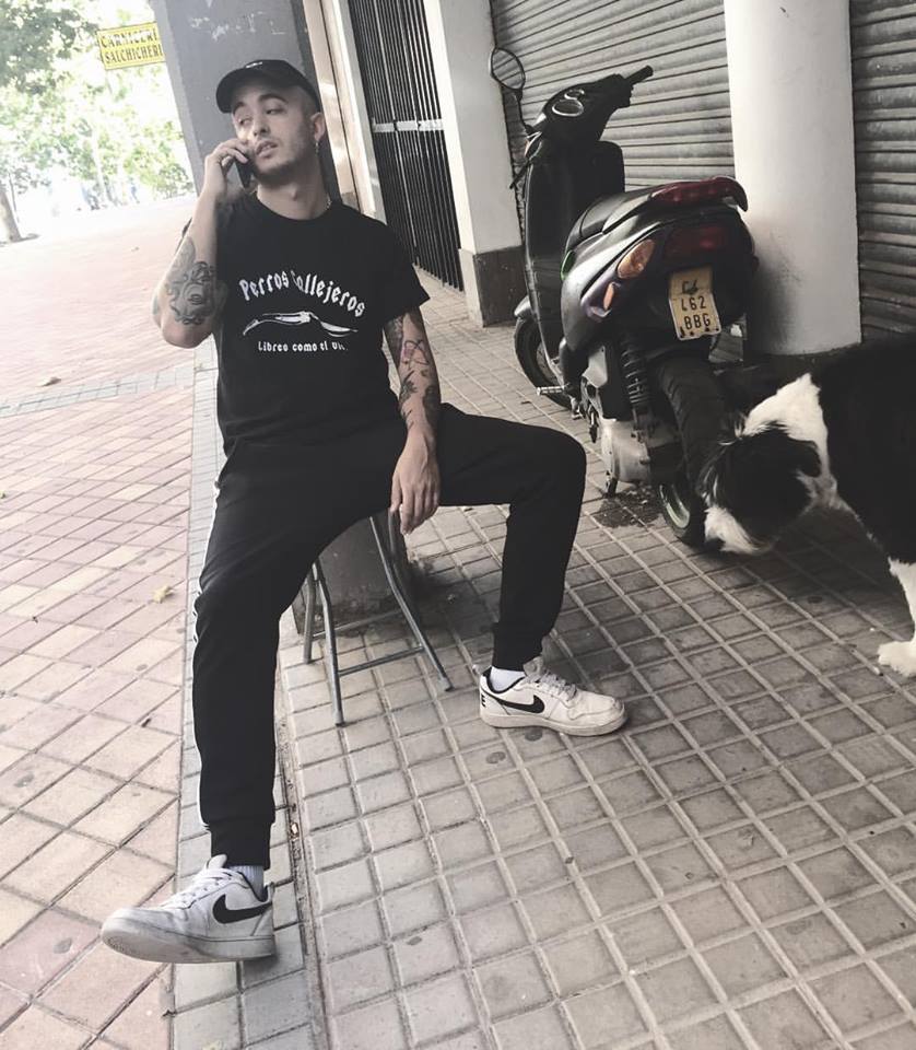 Camiseta Perros Callejeros Clásica